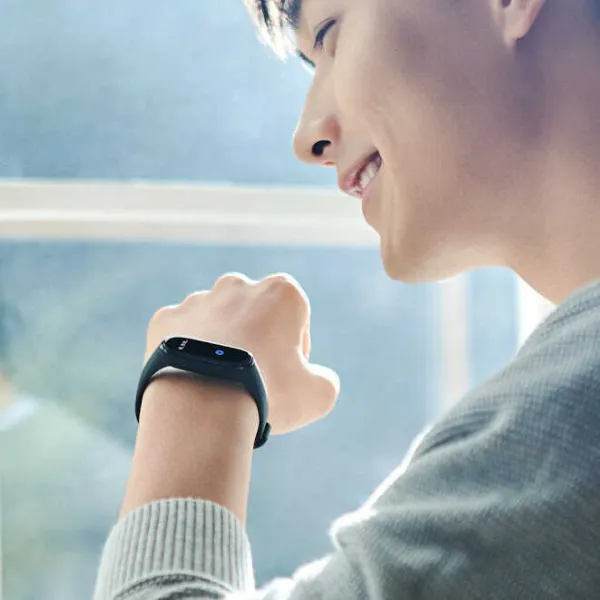 Vòng đeo tay thông minh Xiaomi Mi band 4 (bản quốc tế)
