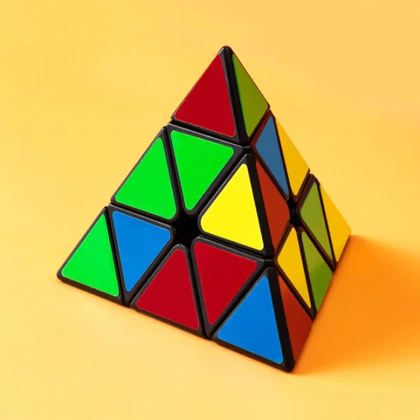Rubik kim tự tháp Pyraminx deli